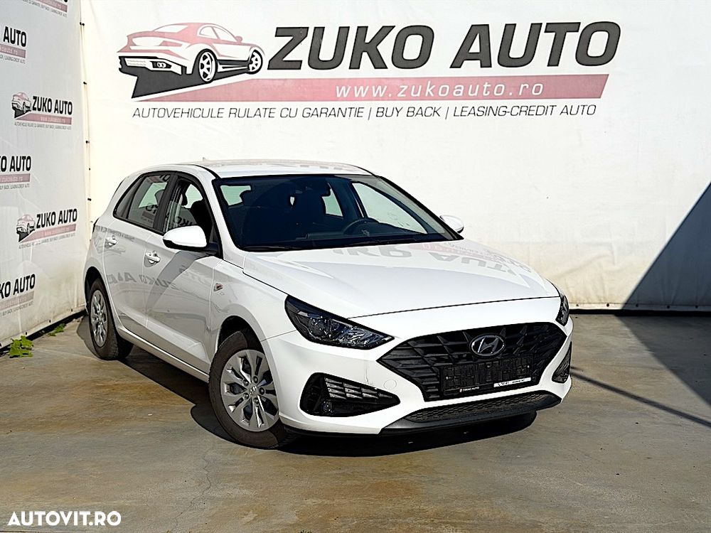 Hyundai i30 1.5 110CP 5DR M/T Comfort - 1