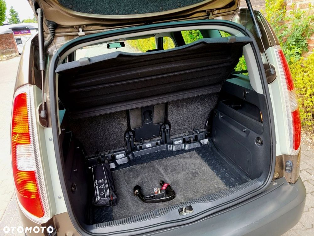 Skoda Roomster - 10