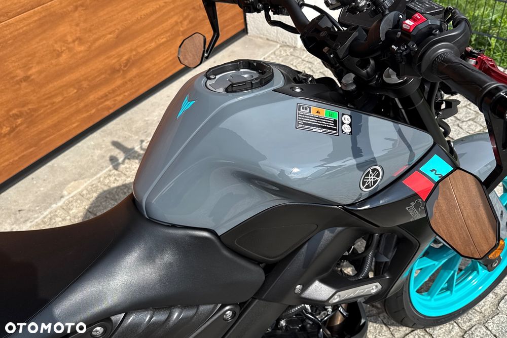 Yamaha MT - 8