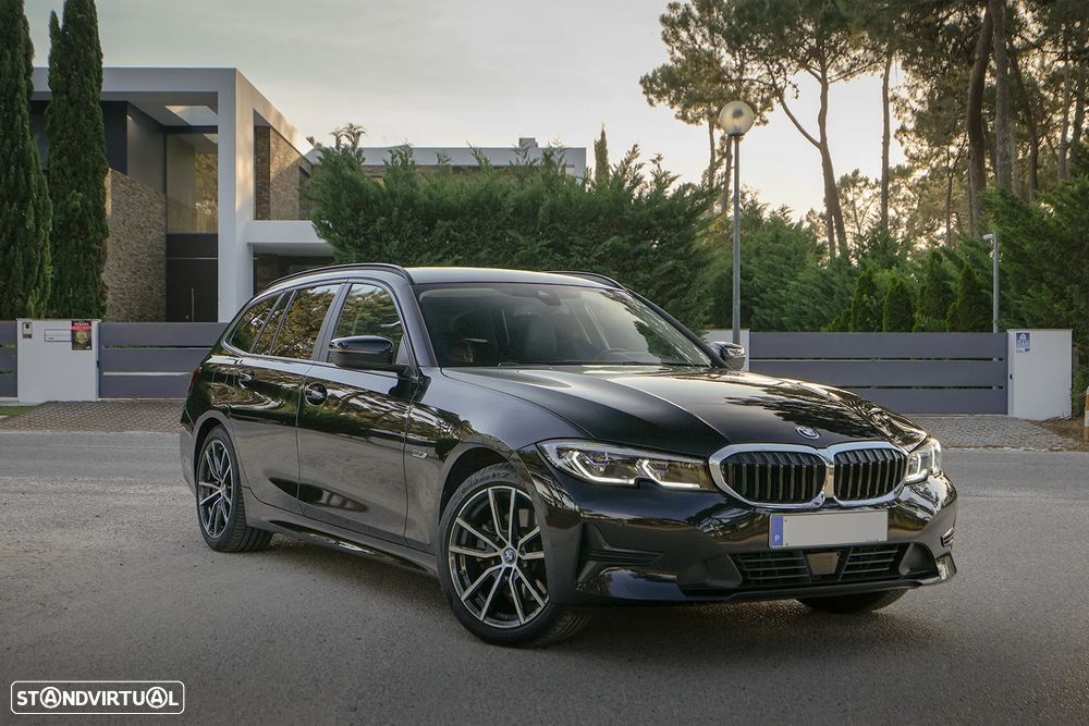 BMW 320 e Aut. Sport Line - 1