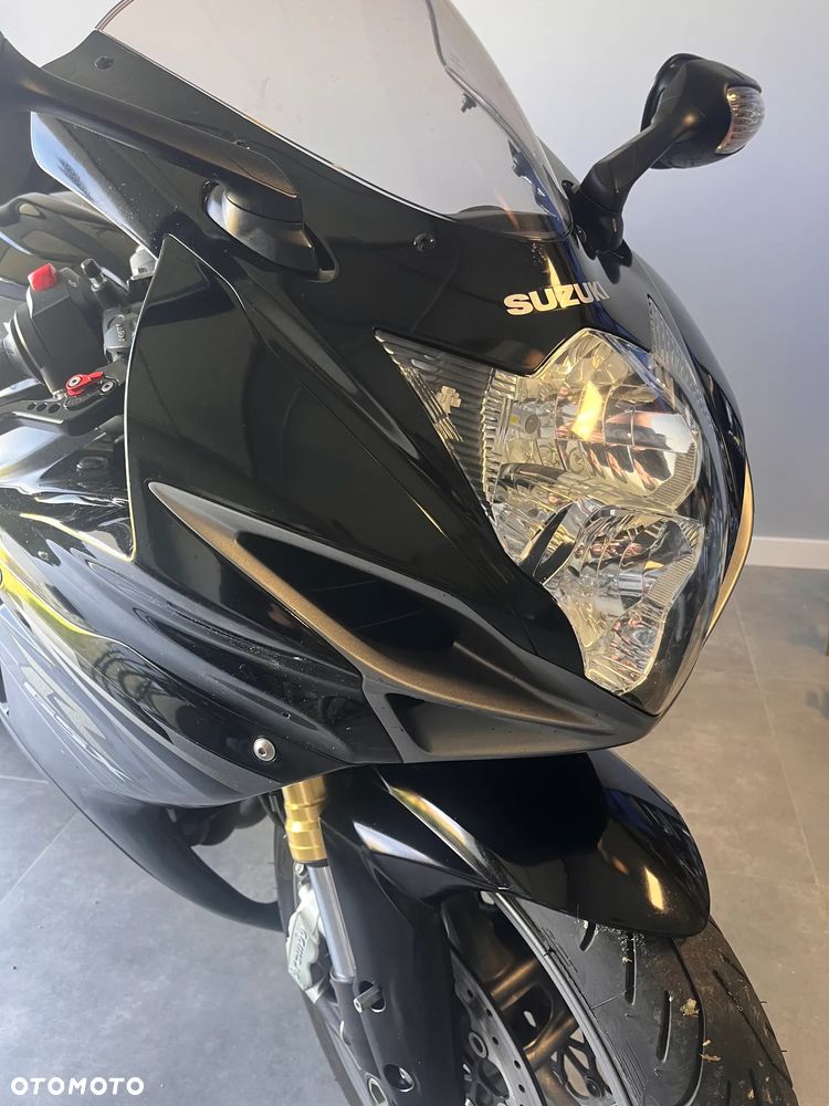 Suzuki GSX-R - 3