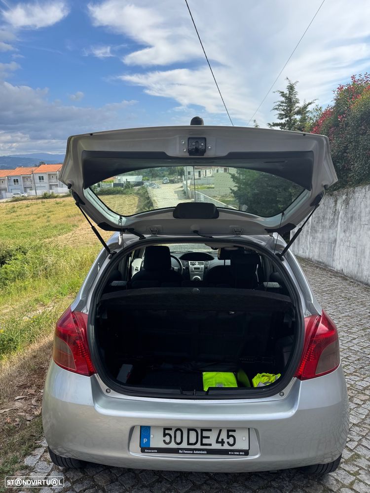Toyota Yaris 1.0 VVT-i Motion - 11