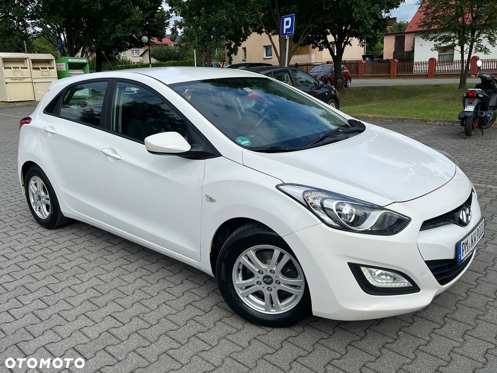 Hyundai i30 blue 1.4 Classic - 10