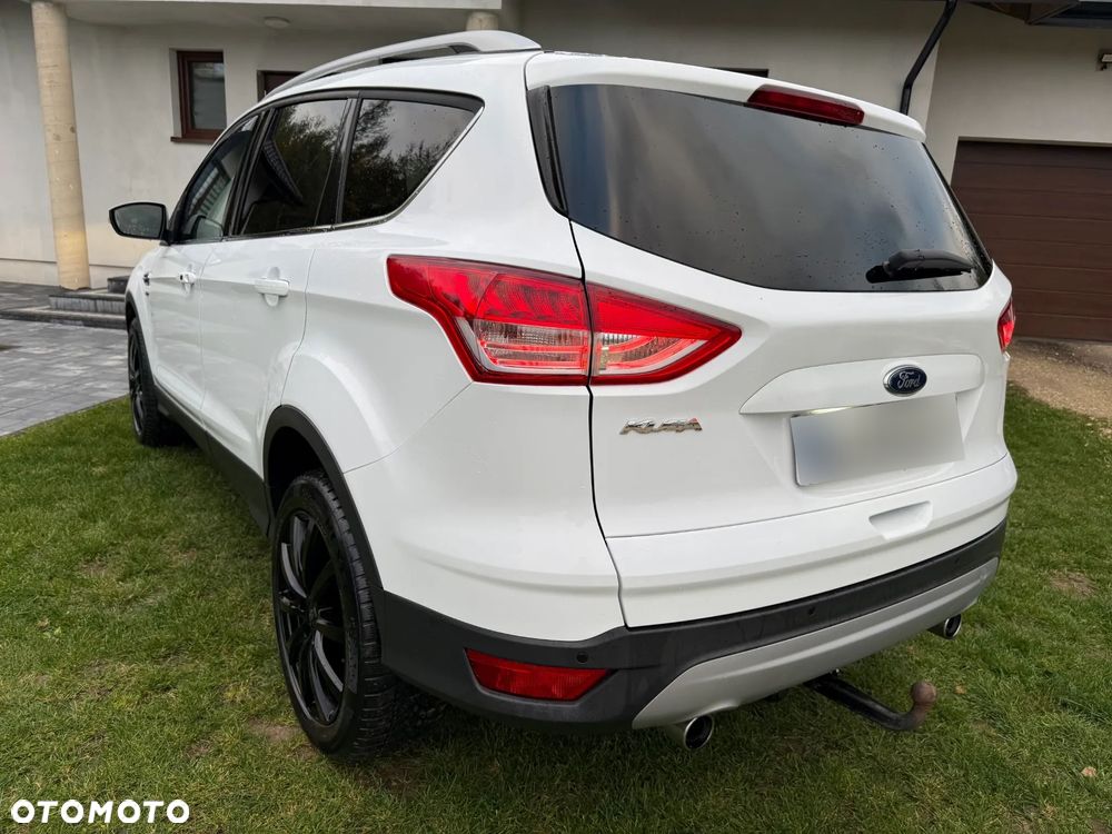 Ford Kuga 2.0 TDCi 4x4 Titanium - 4