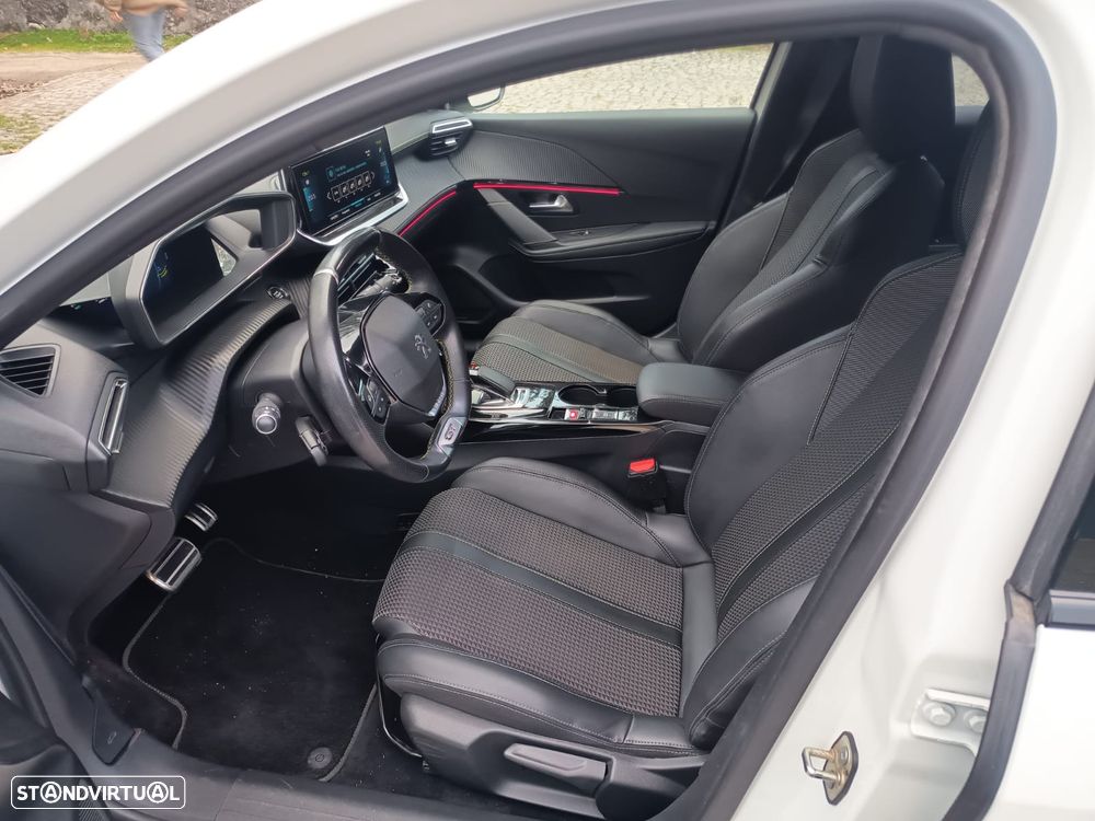 Peugeot e-208 50 kWh GT Line - 8