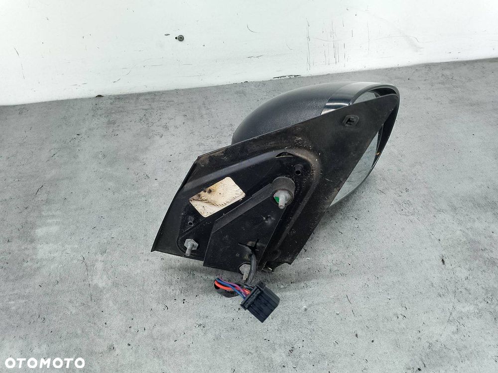 LUSTERKO PRAWE DODGE CALIBER E13011074 - 4
