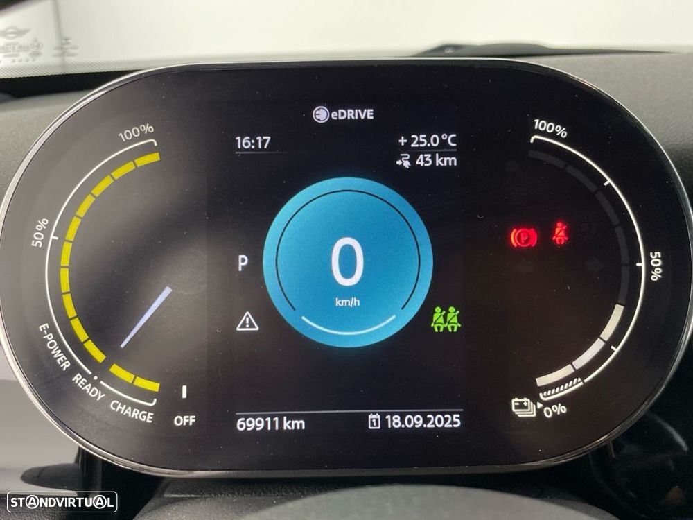 MINI 3 Portas Cooper SE Classic - 9