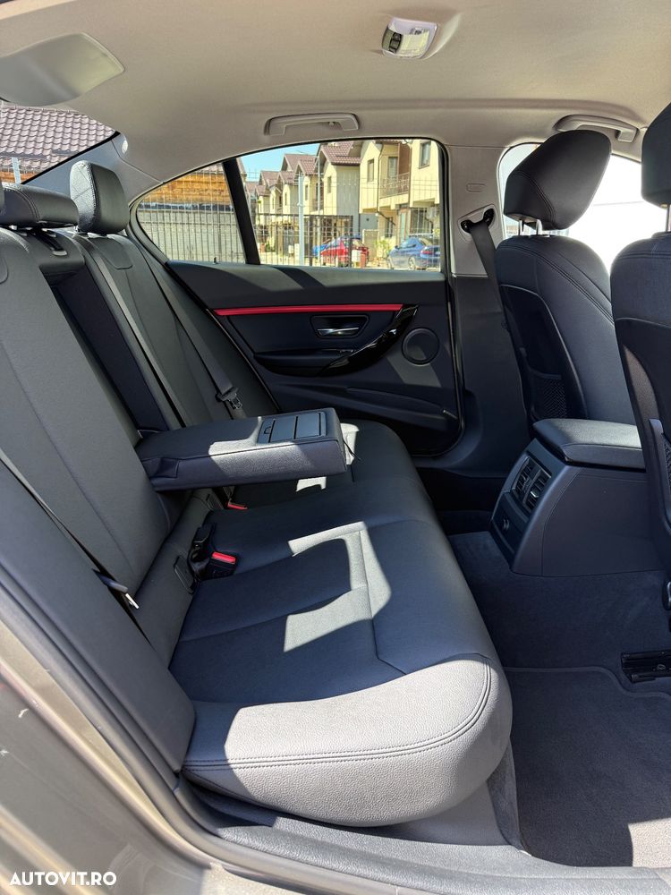 BMW Seria 3 320d Aut. Sport Line - 8