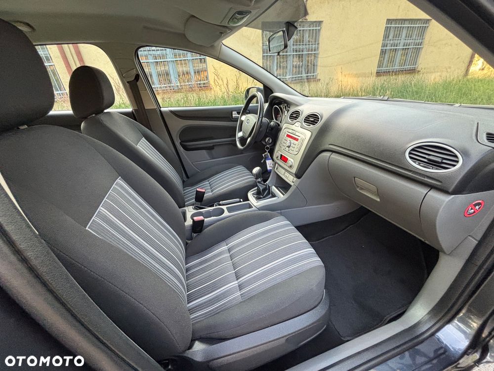 Ford Focus 1.6 16V Black Magic - 19