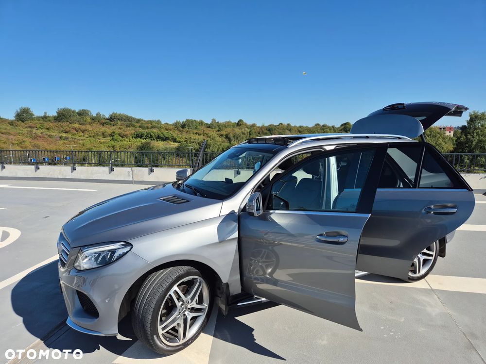 Mercedes-Benz GLE - 16