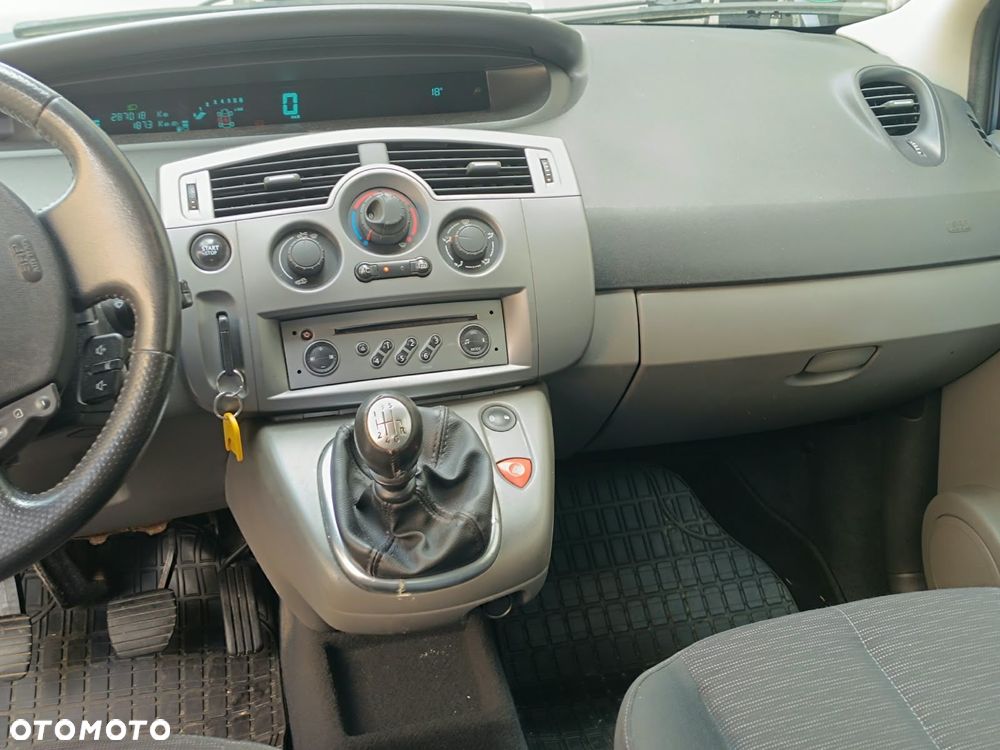 Renault Scenic - 10