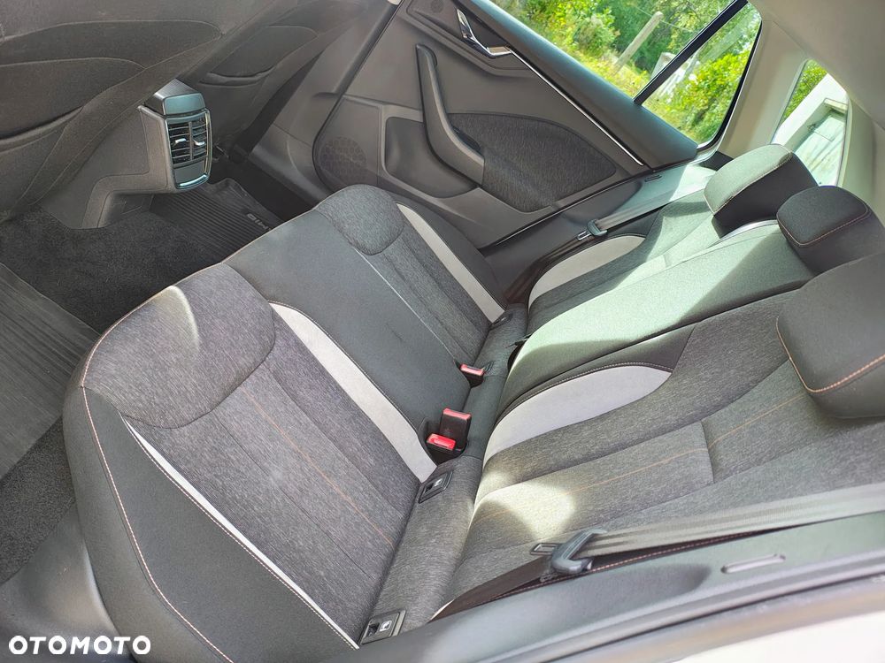 Skoda Kamiq 1.0 TSI Style - 10