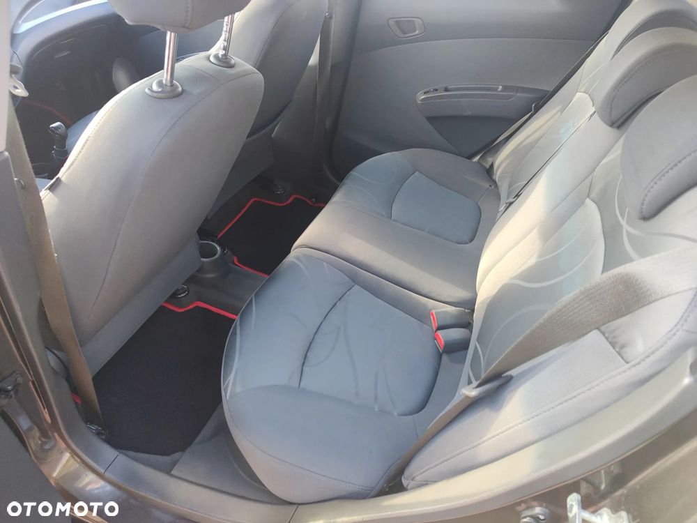 Chevrolet Spark - 21