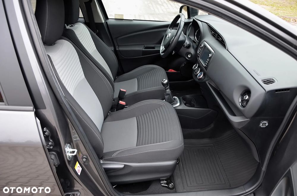 Toyota Yaris 1.5 Premium - 27
