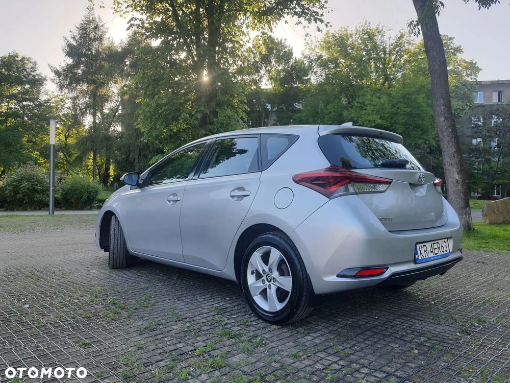 Toyota Auris 1.6 Active - 5
