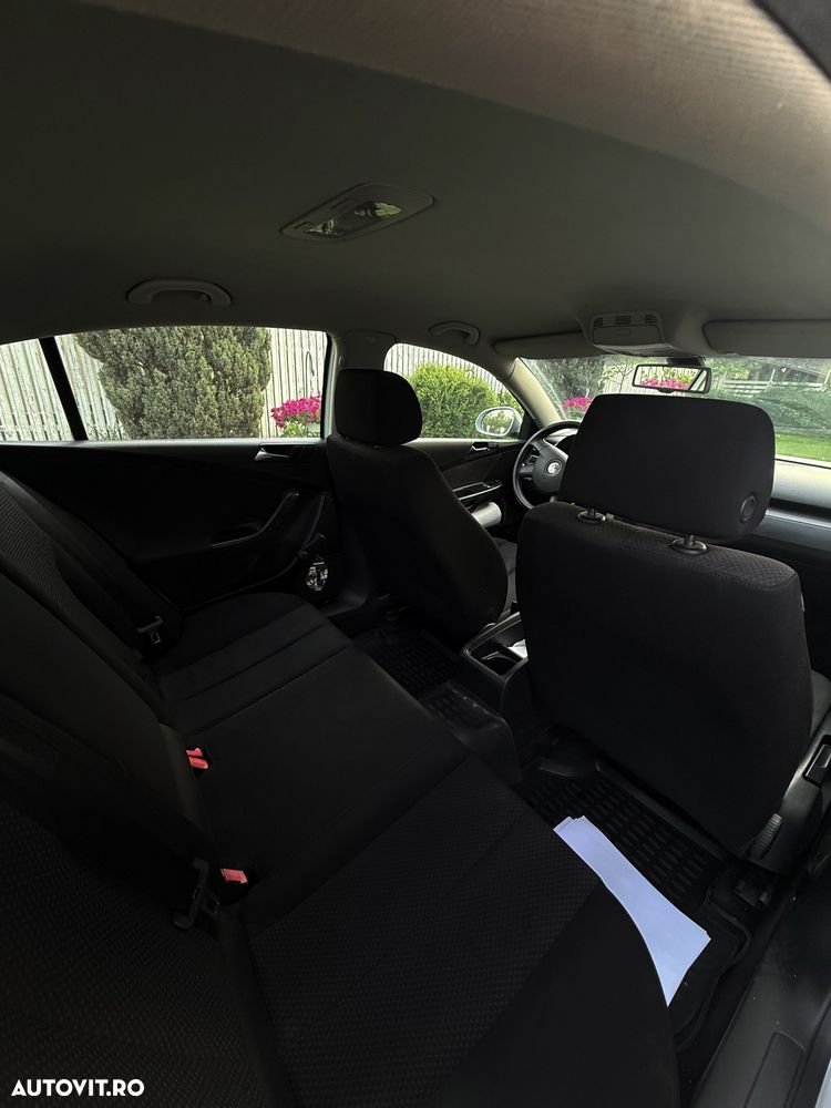 Volkswagen Passat - 6