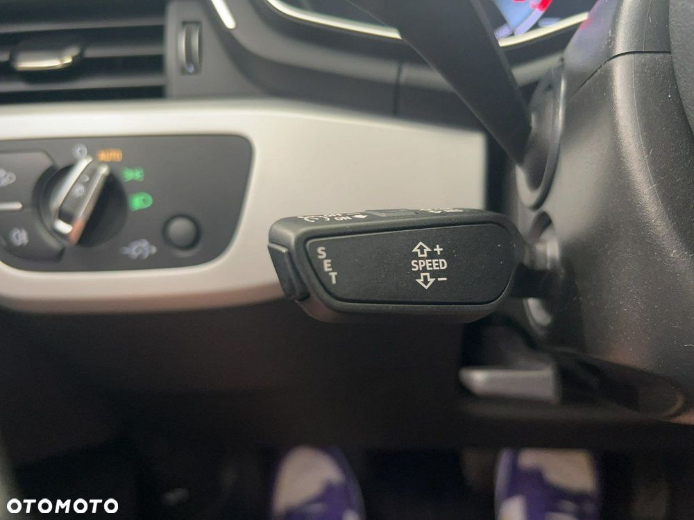 Audi A4 Limousine - 25