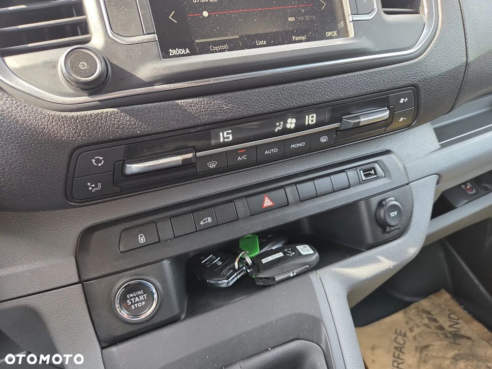 Opel VIVARO - 25
