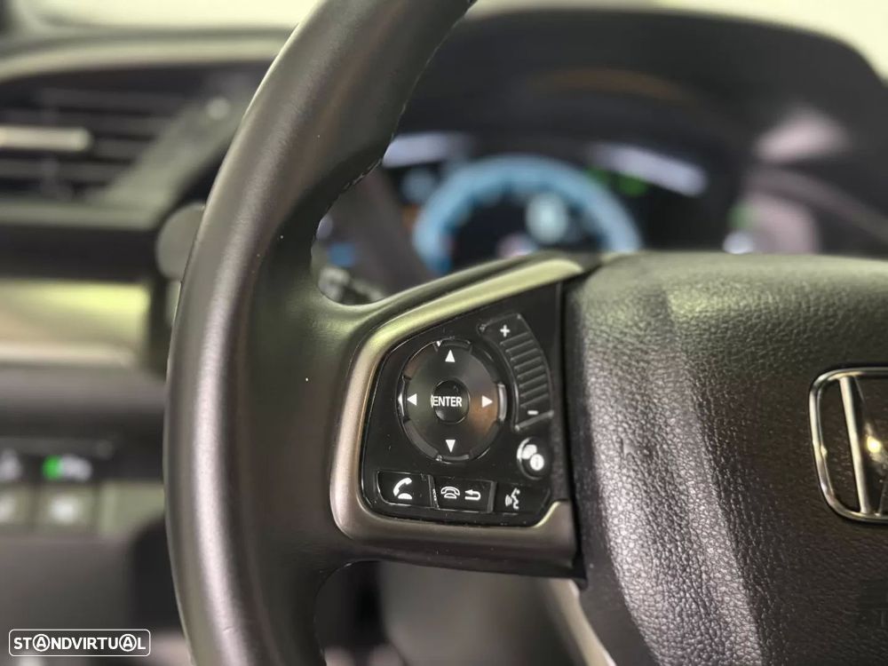 Honda Civic 1.0 i-VTEC Executive Premium - 32