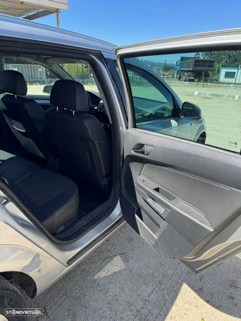 Opel Astra ver-1-7-cdti-cosmo - 6