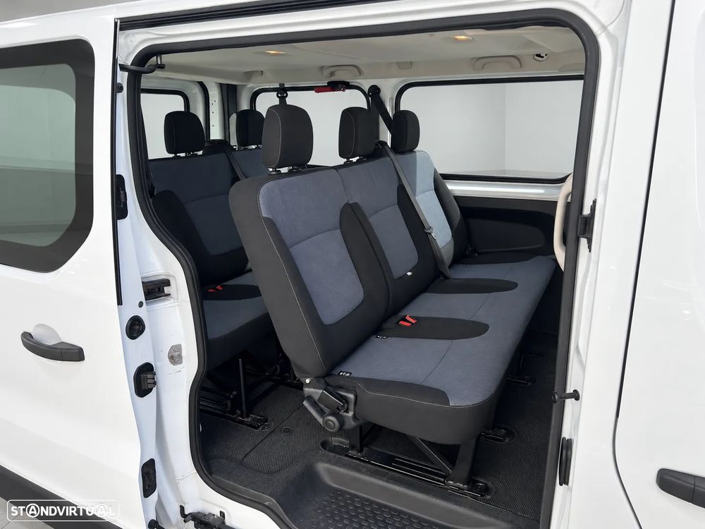 Opel Vivaro - 8