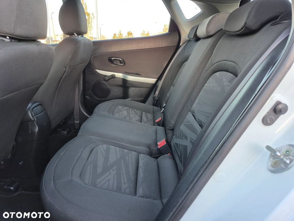 Kia Ceed 1.4 L - 11