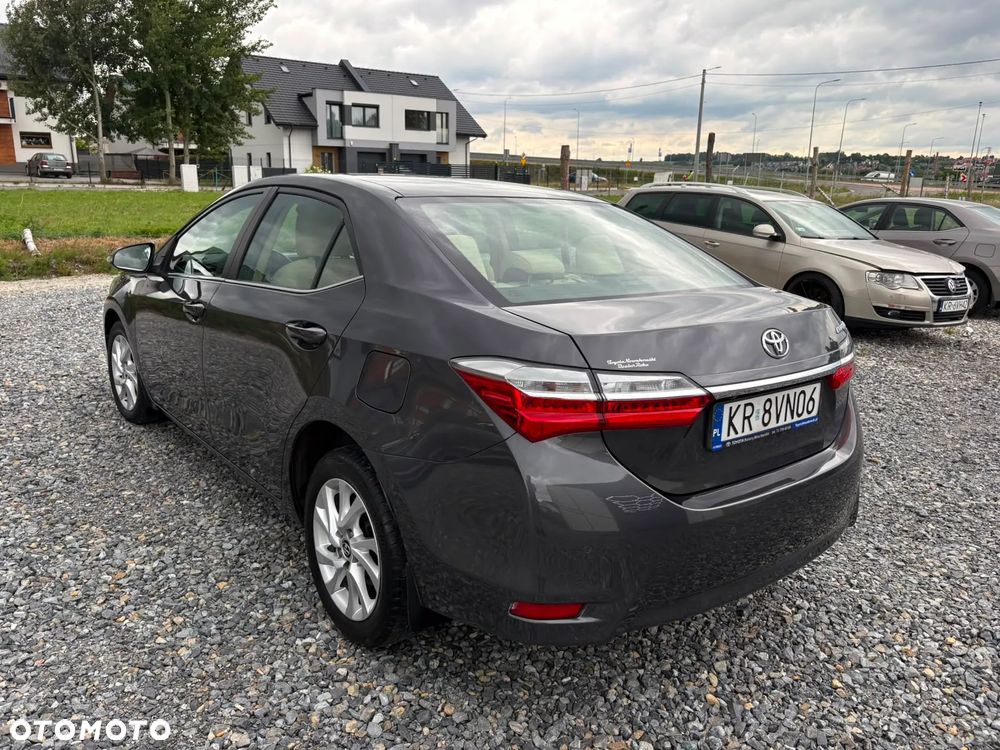 Toyota Corolla 1.6 Prestige MS - 6