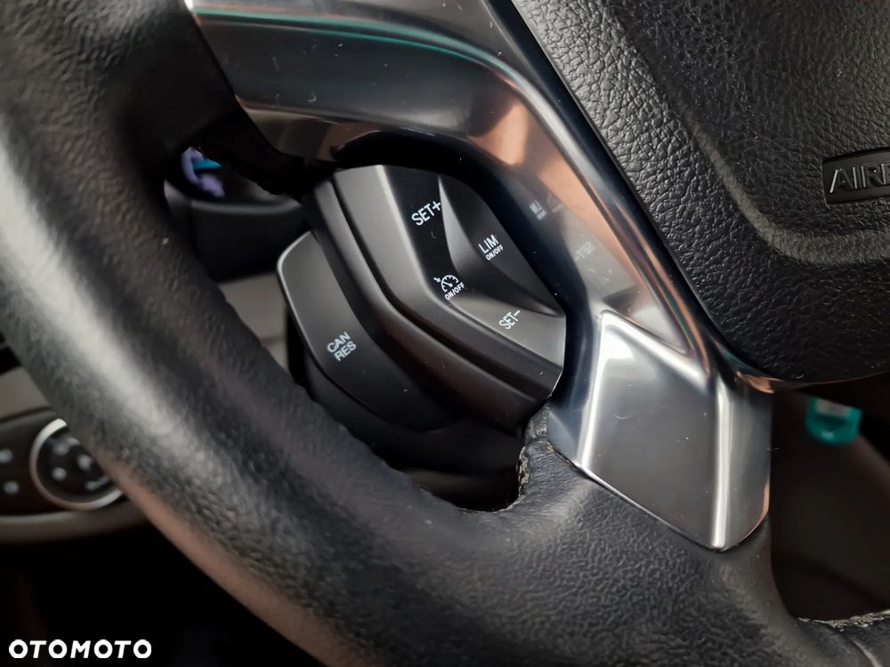 Ford TRANSIT CONNECT L2 - 10