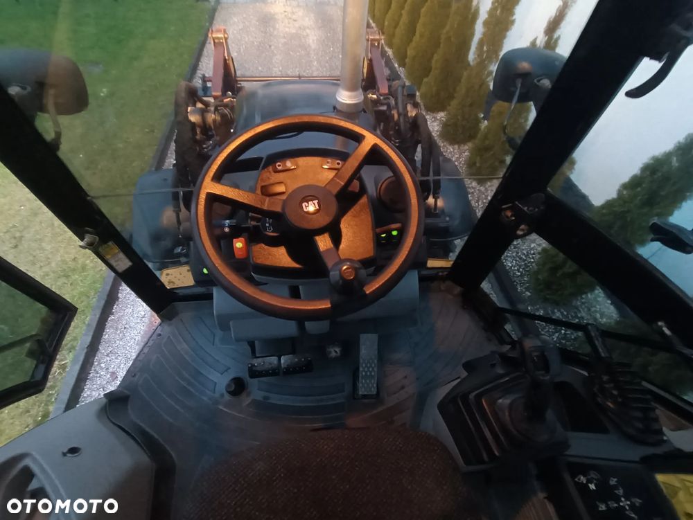 Caterpillar 432 E - 24