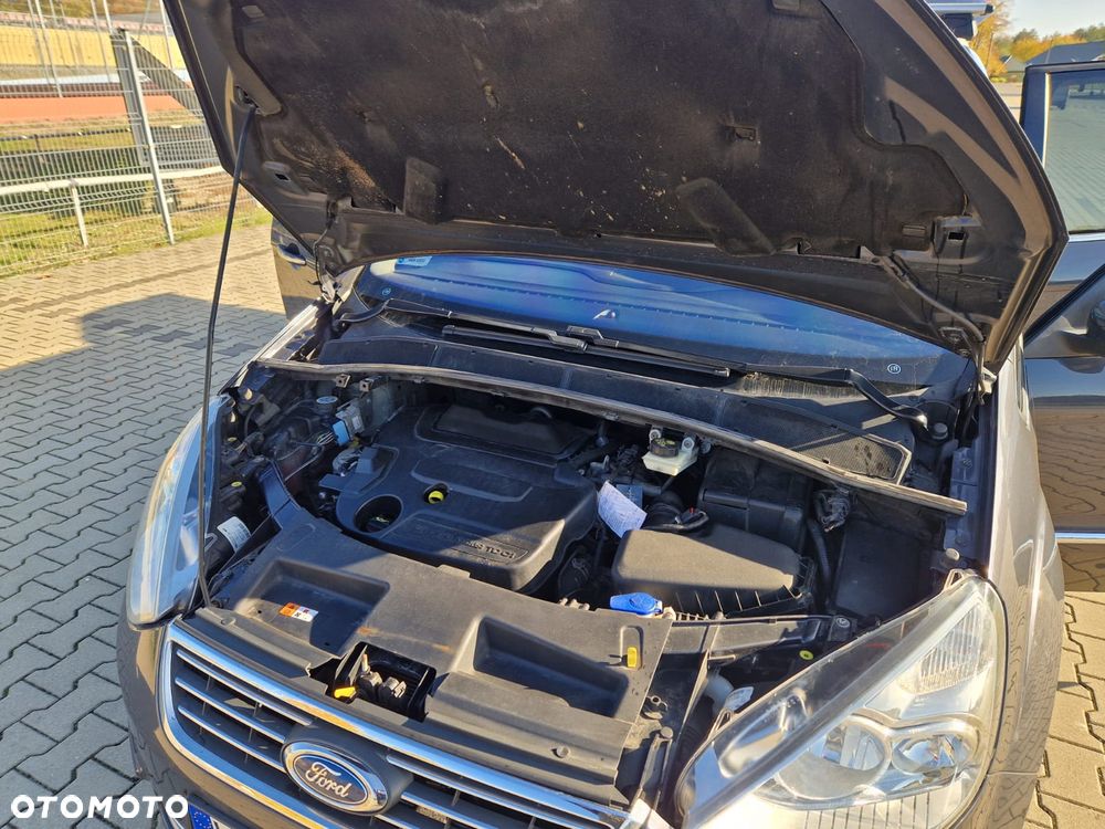 Ford Galaxy - 24