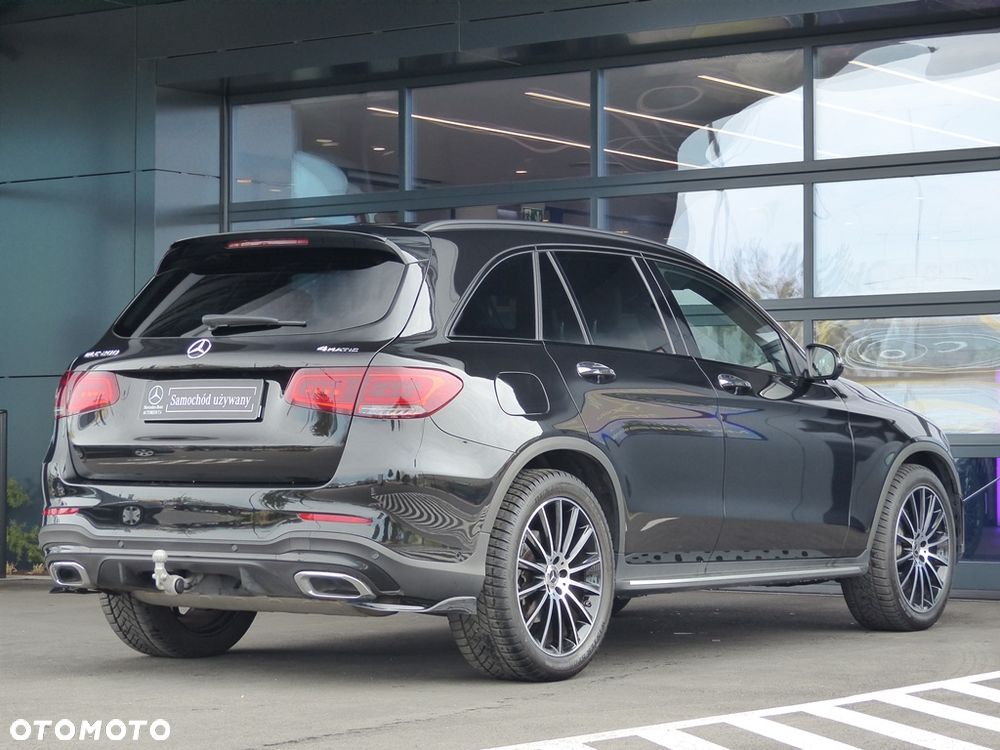 Mercedes-Benz GLC 200 4Matic 9G-TRONIC AMG Line - 3