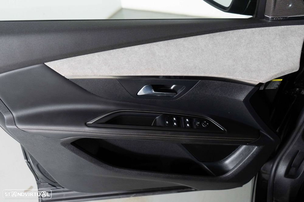 Peugeot 5008 1.2 Hybrid GT e-DCS6 - 22