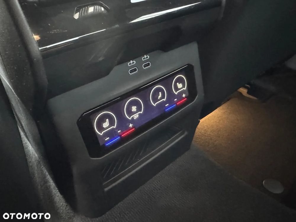 BMW Seria 5 520i Touring - 23