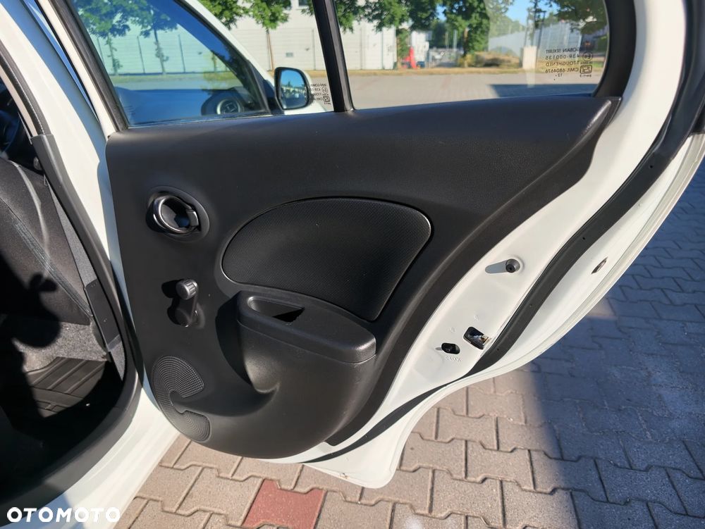 Nissan Micra 1.2 30 Jahre Edition - 17