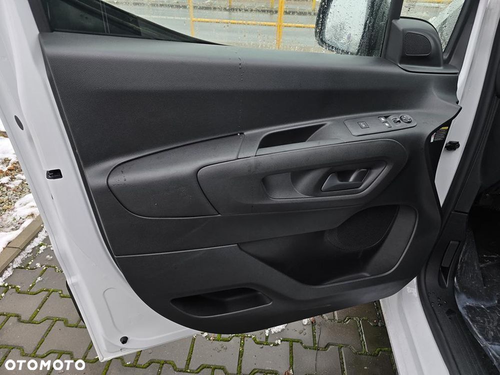 Peugeot Partner Van - 7