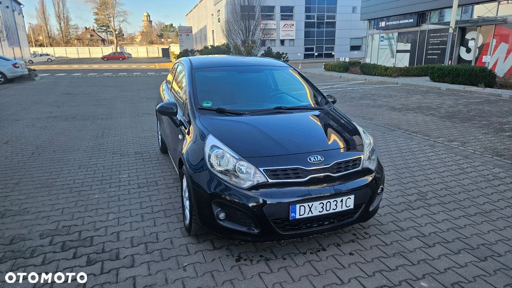 Kia Rio 1.4 Fifa World Cup Edition - 22