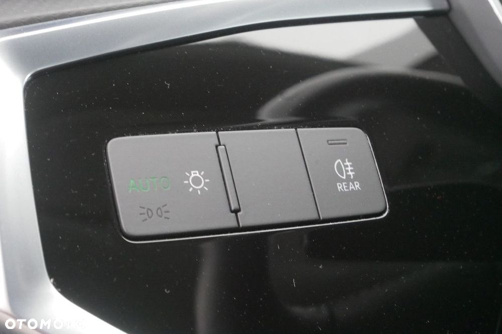 Audi Q3 2.0 TDI S tronic - 25