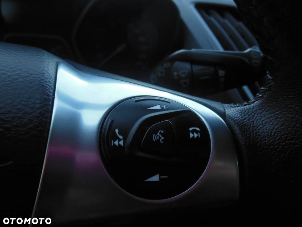 Ford Kuga 2.0 TDCi 4x4 Titanium - 23