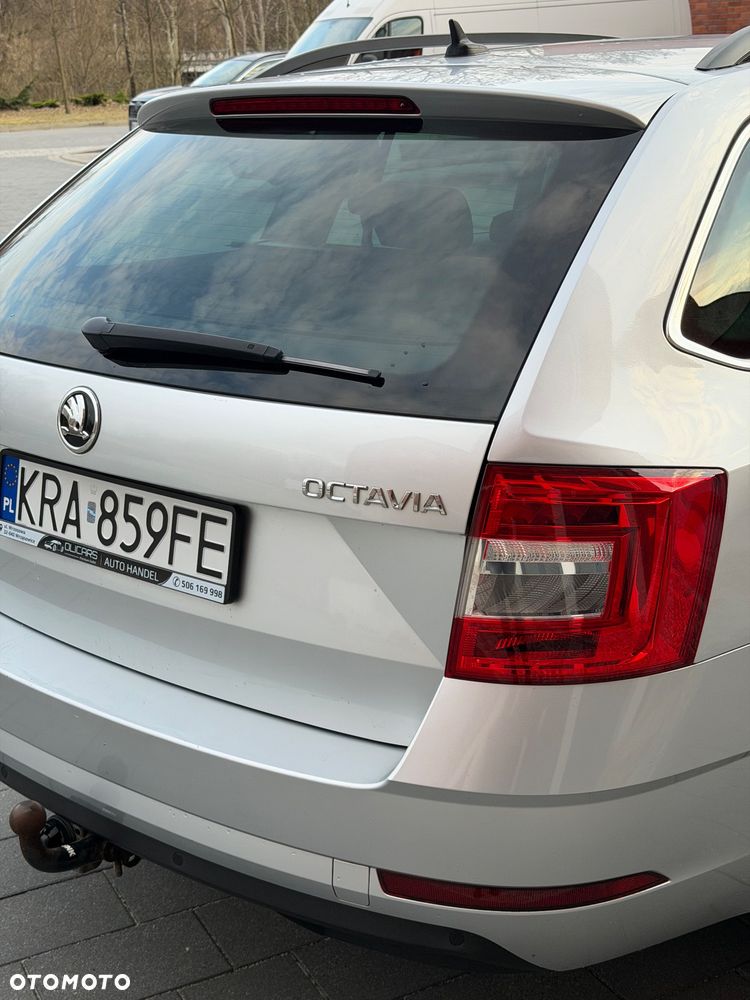 Skoda Octavia 1.5 TSI ACT Style DSG - 33