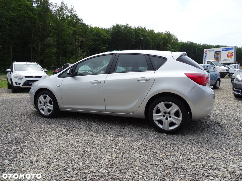 Opel Astra 1.4 Turbo Style - 4
