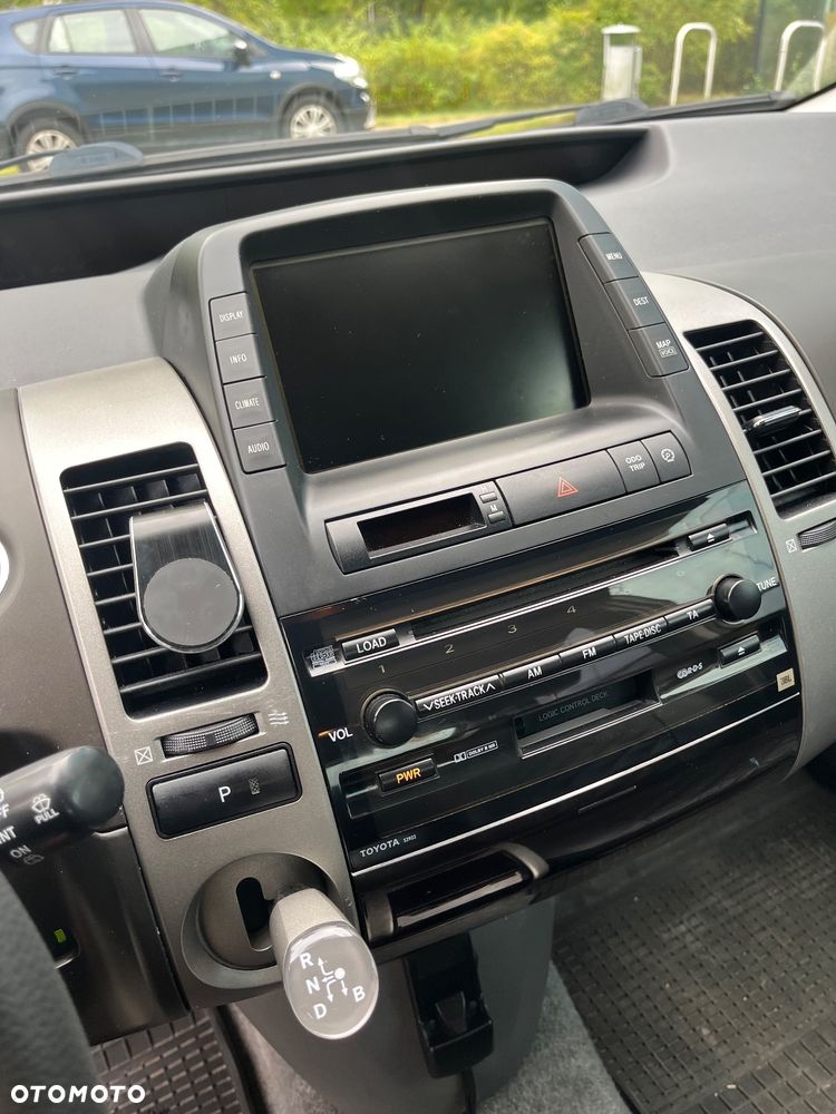 Toyota Prius 1.5 VVT-i Prestige - 16