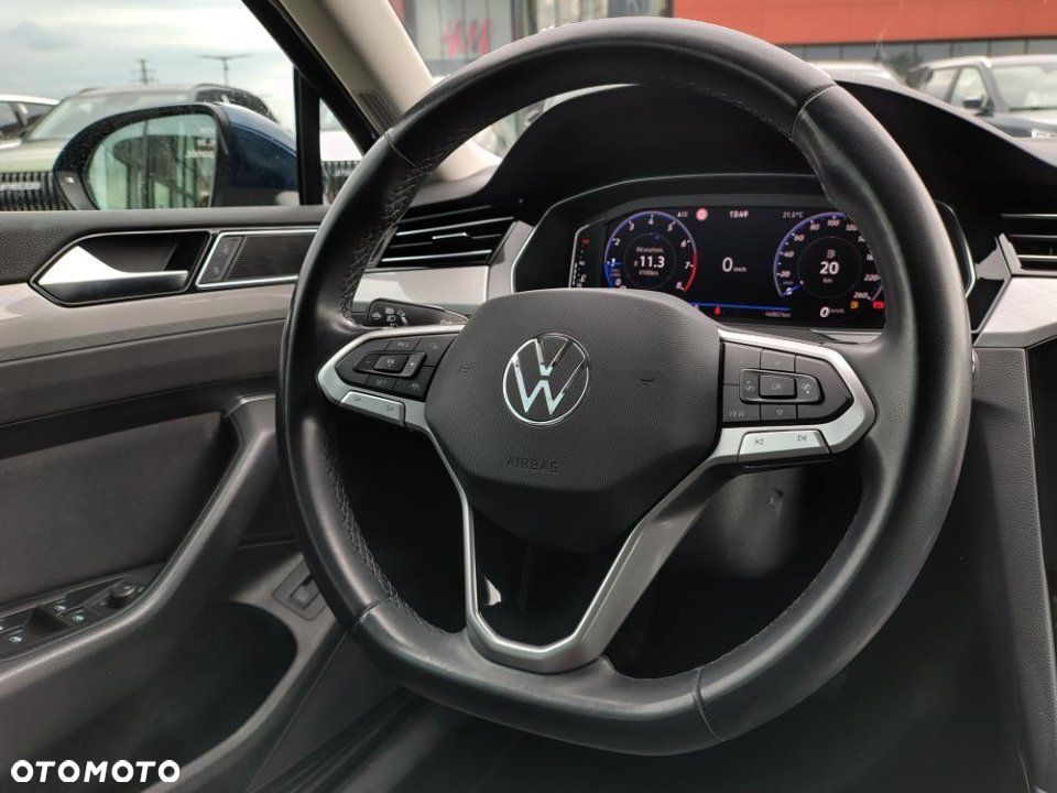 Volkswagen Passat - 20