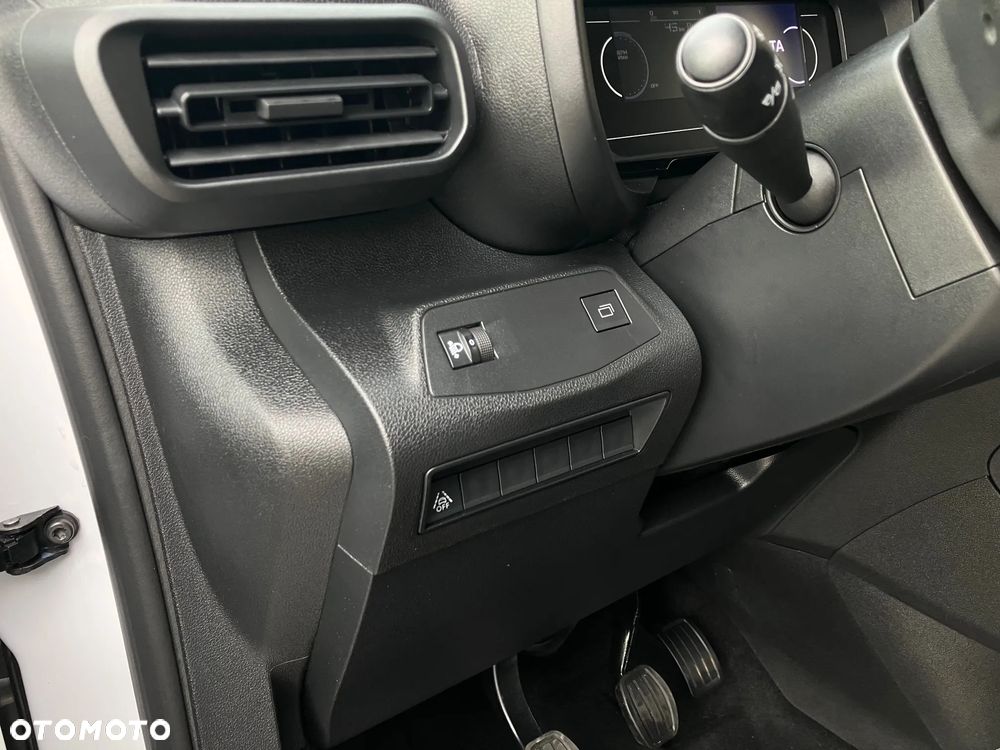 Toyota Proace City 1.5 D-4D Long 2,4t Active - 34