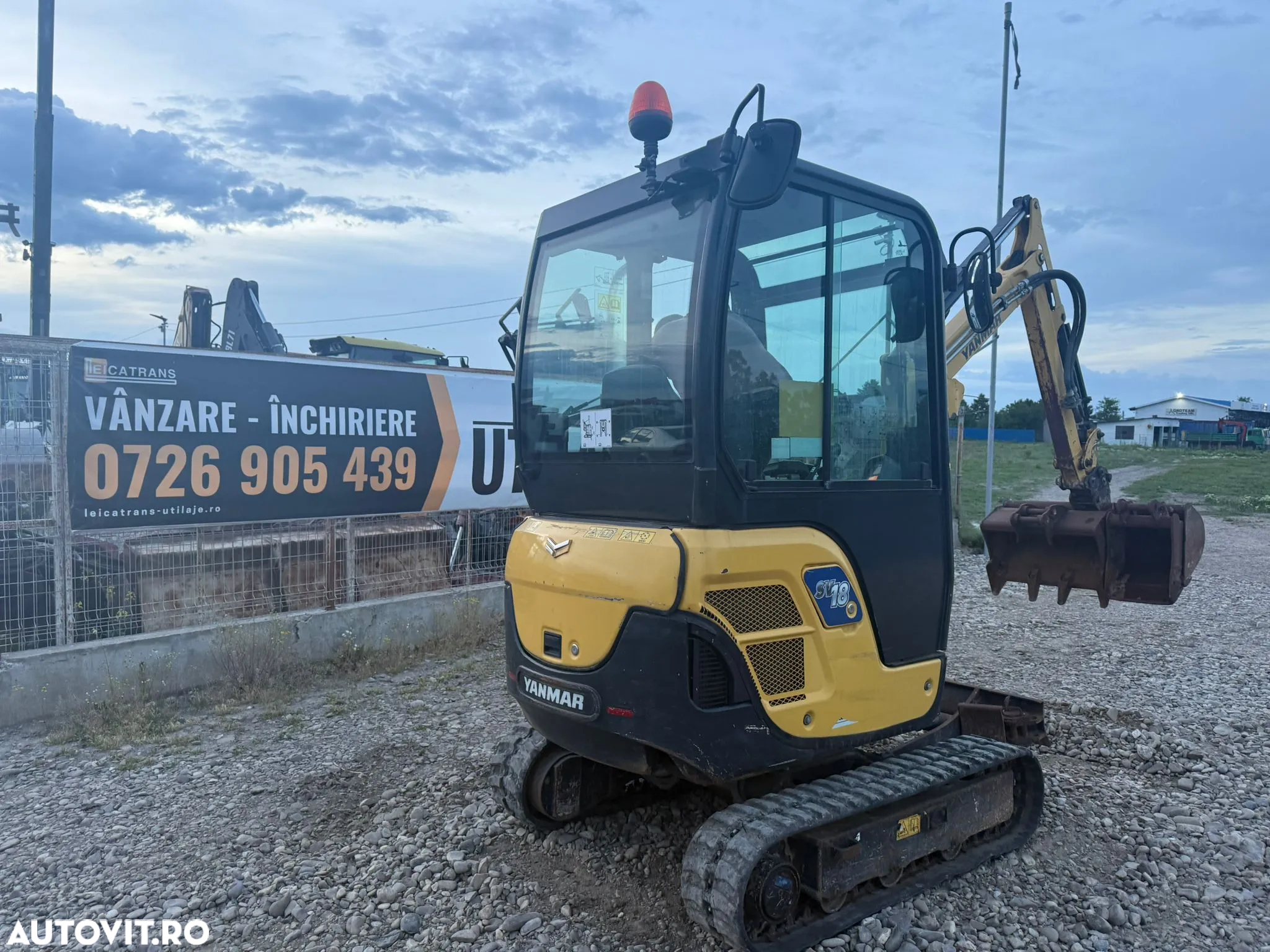 Yanmar SV18 - 13
