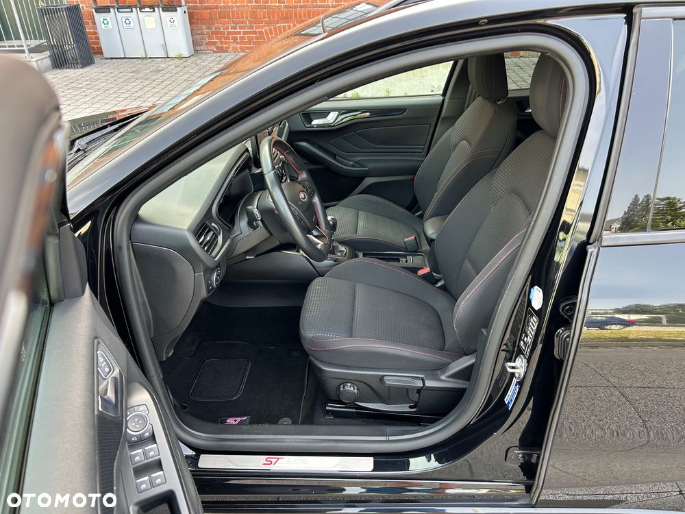 Ford Focus 1.5 EcoBoost STart-Stopp-System ST-LINE - 16