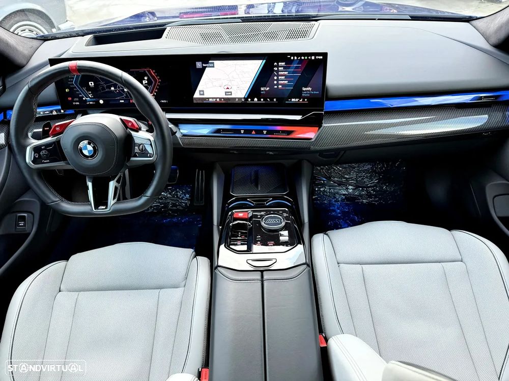 BMW M5 xDrive - 9