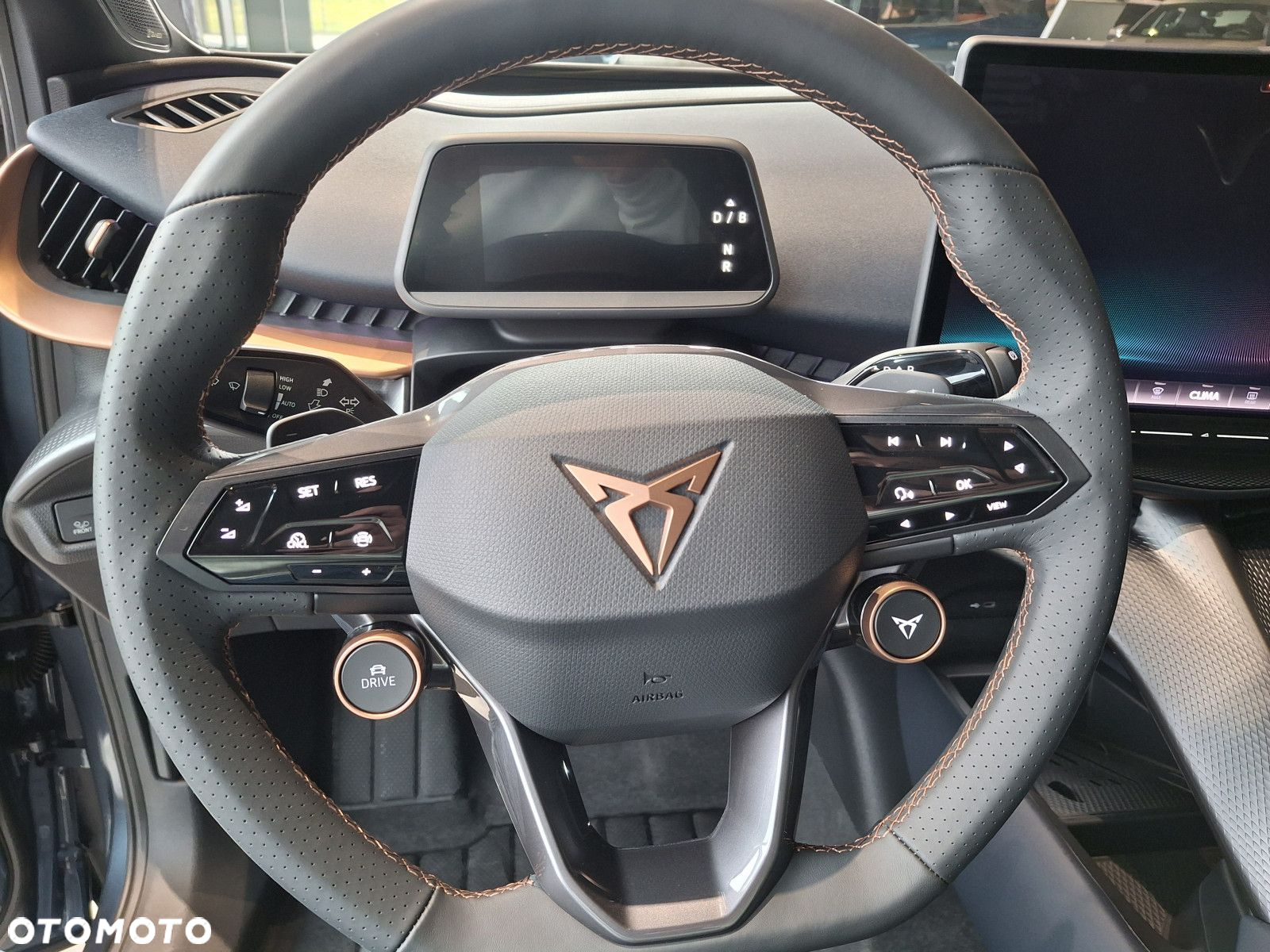 Cupra Tavascan - 12