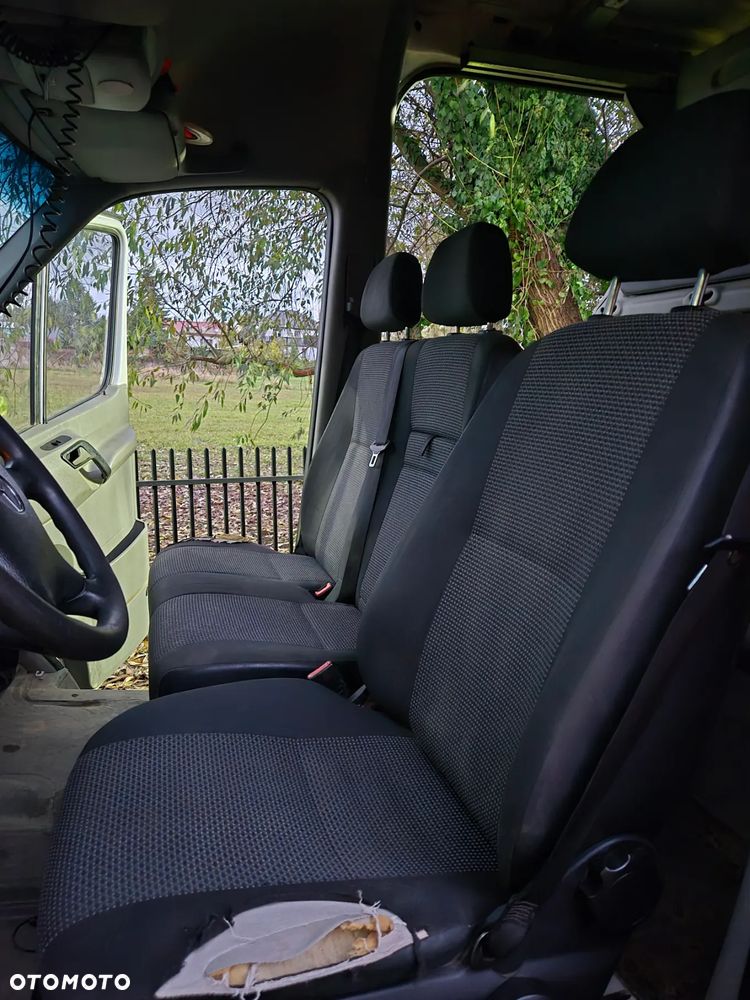 Mercedes-Benz Sprinter - 9