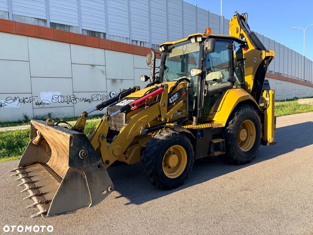 Caterpillar 432f2 - 1