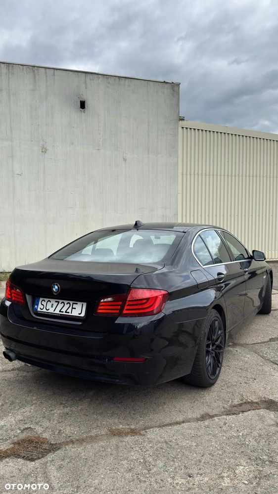 BMW Seria 5 520i - 8